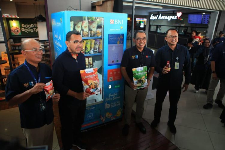 Peresmian vending machine UMKM di Bandara Soekarno-Hatta, Selasa (30/1/2024)