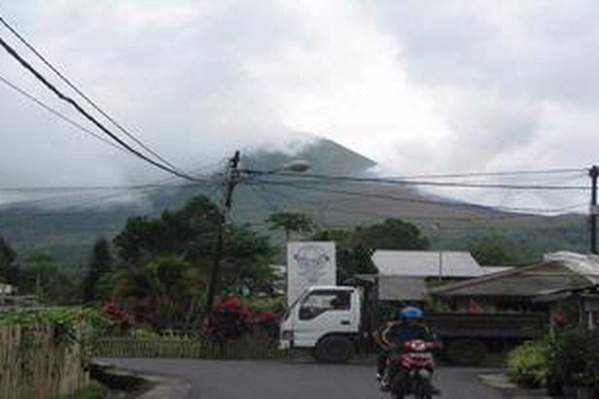 Gunung Lokon