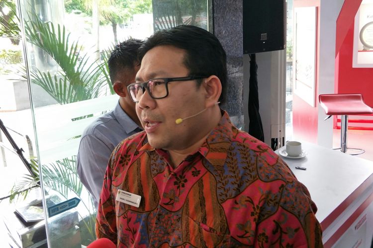 Anggota Ombudsman Dadan Suparjo Suharmawijaya di Kantor Ombudsman, Jakarta, Rabu (29/11/2017).
