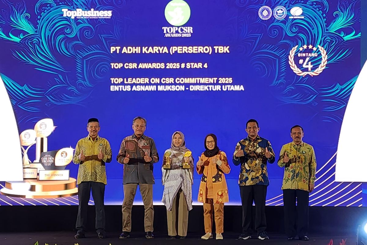 PT Adhi Karya (Persero) Tbk meraih dua penghargaan pada ajang TOP CSR Awards 2025 yang berlangsung di Hotel Raffles Jakarta, Rabu (11/6/2025).