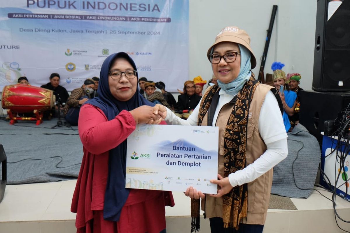 Pupuk Indonesia menggelar perogram CSR melalui Ajang Kolaborasi Seluruh Insan (AKSI) yang dilakukan di Desa Dieng Kulon, Banjarnegara, Jawa Tengah (26/9/2024)