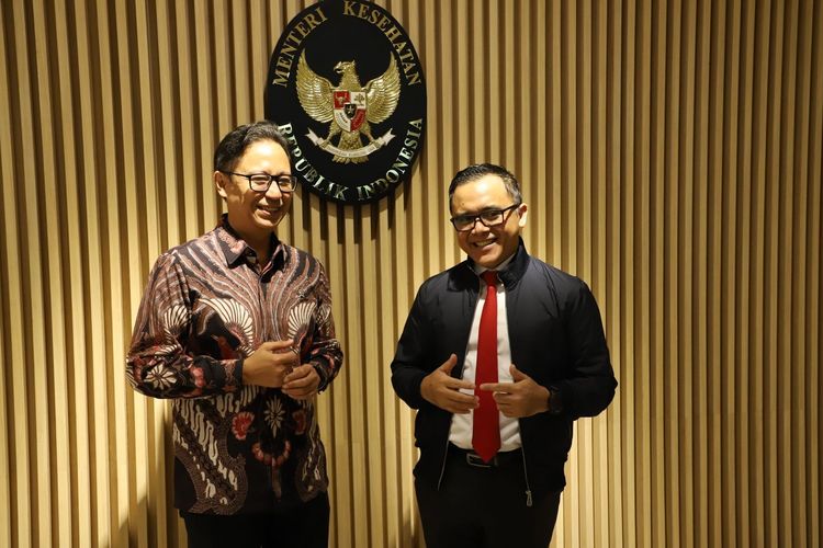Menteri Pendayagunaan Aparatur Sipil Negara Reformasi Birokrasi (Menpan-RB) Abdullah Azwar Anas saat bertemu dengan Menteri Kesehatan (Menkes) Budi Gunadi Sadikin, di Kantor Kementerian Kesehatan (Kemenkes), Jakarta, Rabu (21/2/2024).
