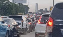 Jasa Marga Uji Coba Lajur Contraflow Baru di Tol Jakarta-Tangerang