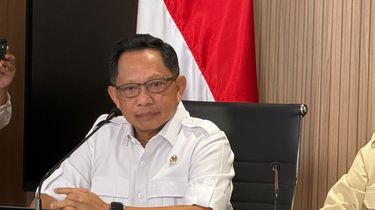 Mendagri Sarankan Kepala Daerah Pakai Kendaraan Listrik hingga Sepeda