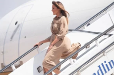 Berkunjung ke Malawi, Melania Trump Alami Kecelakaan Fesyen