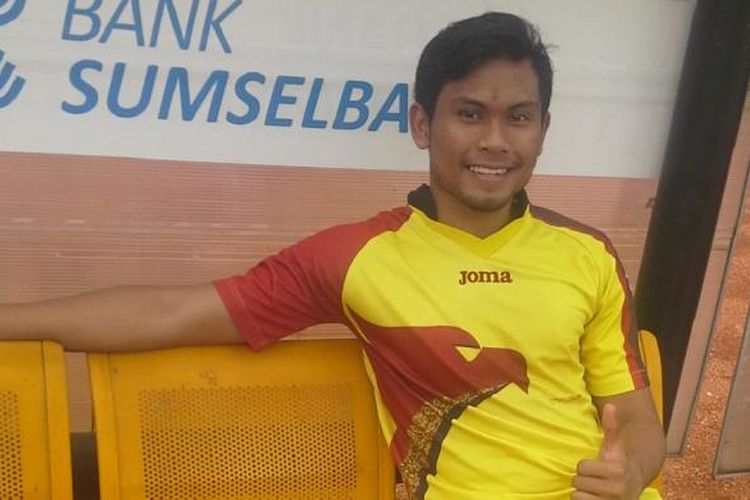 Pemain Sriwijaya FC, Ichsan Kurniawan, saat berlatih jelang Piala Presiden 2017, Selasa (17/1/2017). 