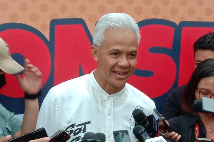 Merespons soal APK Paslon 02 yang Hilang Jelang Kedatangannya di Banyuwangi, Ganjar: Laporkan Saja!