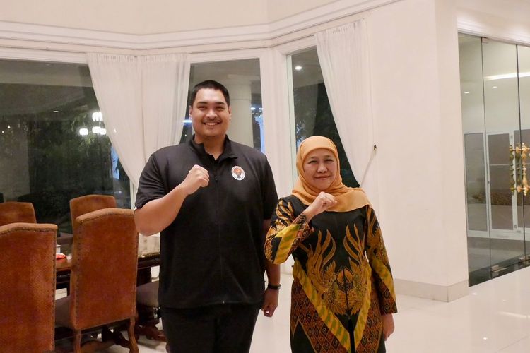 Menteri Pemuda dan Olahraga Republik Indonesia (Menpora RI) Dito Ariotedjo,  menerima silaturahim Gubernur Jawa Timur Khofifah Indar Parawansa di Kediaman Jakarta pada Senin (18/9/2023) malam.
