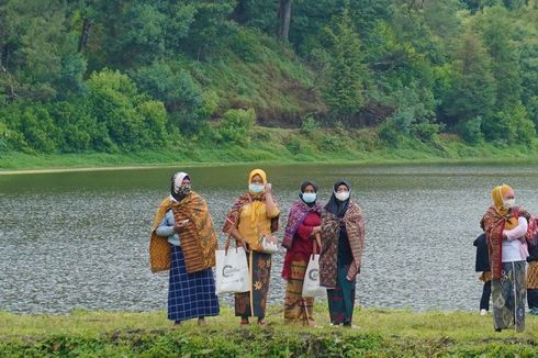 4 Makna Simpul Sarung Wanita di Desa Wisata Ranupani, Apa Saja?