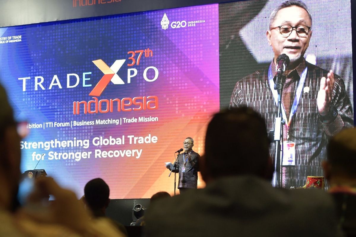 Menteri Perdagangan Zulkifli Hasan dalam acara Trade, Tourism, and Investment Forum (TTI), bagian dari Trade Expo Indonesia (TEI) ke-37 yang digelar di ICE, BSD, Tangerang sepanjang 19-23 Oktober 2022.