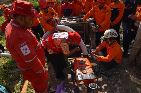Evakuasi 8 Penambang Emas, Air di Lubang Disedot Nonstop, tapi Belum Berkurang Signifikan