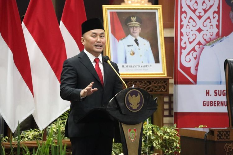 Gubernur Kalteng Sugianto Sabran dalam momentum Hari Ulang Tahun (HUT) Persatuan Guru Republik Indonesia (PGRI) dan Hari Guru Nasional (HGN) di Palangka Raya, Senin (25/11/2024).