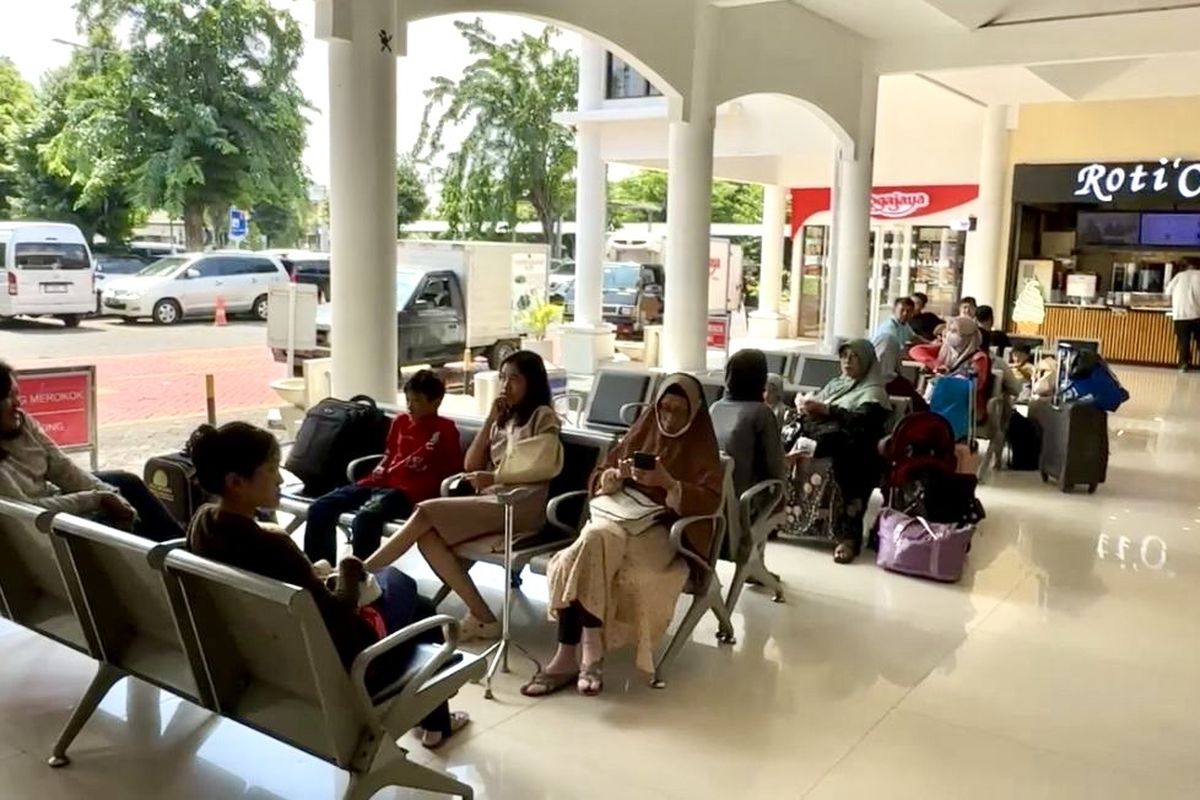Stasiun Gubeng Surabaya, Rabu (19/2/2025).
