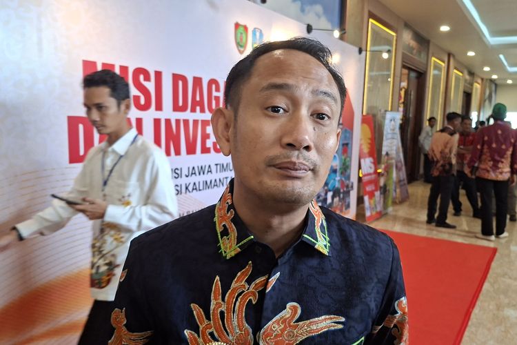 Perdana Laksanakan WFH, Wali Kota Palangka Raya “Warning” ASN: Bukan Libur, Ada Sanksi jika Bolos