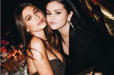 Reaksi Justin Bieber Lihat Hailey dan Selena Gomez Foto Bareng