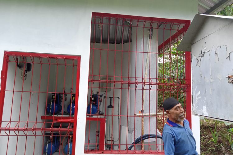 Alat kompresor dan separator yang digunakan warga Desa Bantar, Kecamatan Wanayasa, Kabupaten Banjarnegara, Jawa Tengah (Jateng) untuk memanfaatkan gas rawa dari dalam tanah. Foto diambil Kamis (22/6/2023).