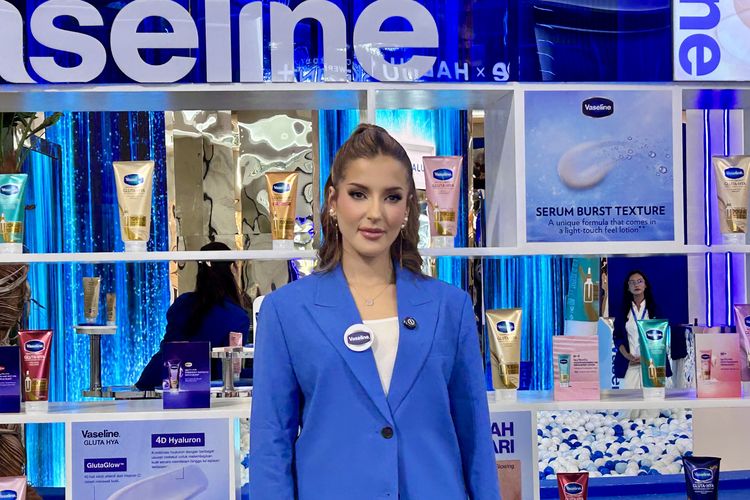 Tasya Farasya dalam acara Vaseline X HALUU: Gluta-Hya Hydration Clinic yang digelar di Mall Kota Kasablanka, Jakarta Selatan, Jumat (20/2/2026).