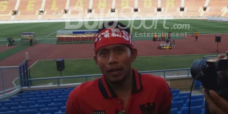 Andik Vermansah beri dukungan langsung saat timnas Indonesia hadapi Kamboja, Kamis (24/8/2017). 