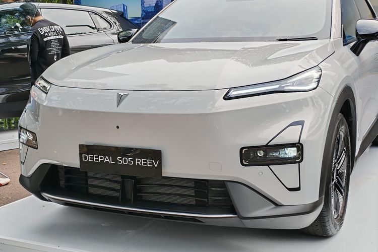 Changan Indonesia Klaim Teknologi REEV Lebih Baik dari PHEV