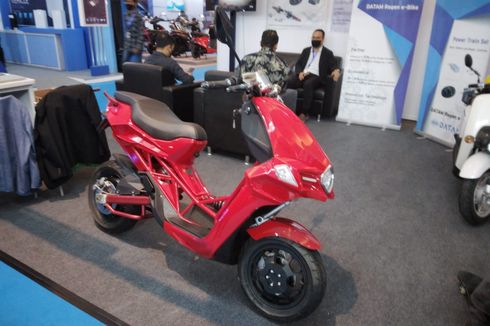 Ada Motor Mirip Italjet Dragster di PEVS 2022