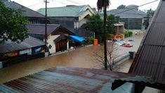 3 Orang Tewas akibat Longsor dan Banjir di Manado, Pengungsi Hanya Bisa Makan Mi Instan