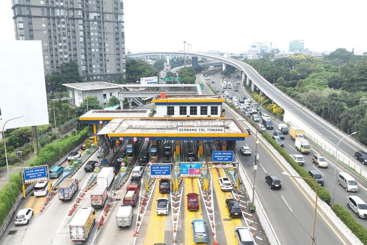 Hindari Macet: GT Tomang Terapkan Pengaturan Lalu Lintas Buka-Tutup