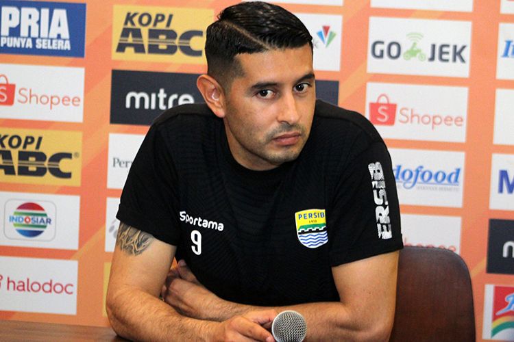 Pemain Persib Bandung, Esteban Vizcarra. 