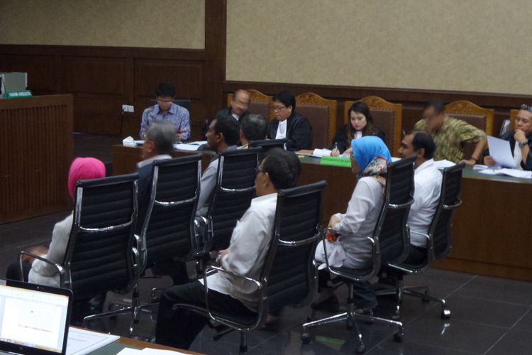 Tujuh pegawai negeri sipil bersaksi dalam sidang kasus suap yang melibatkan Irjen Kemendes dan PDTT Sugito di Pengadilan Tipikor Jakarta, Rabu (23/8/2017).