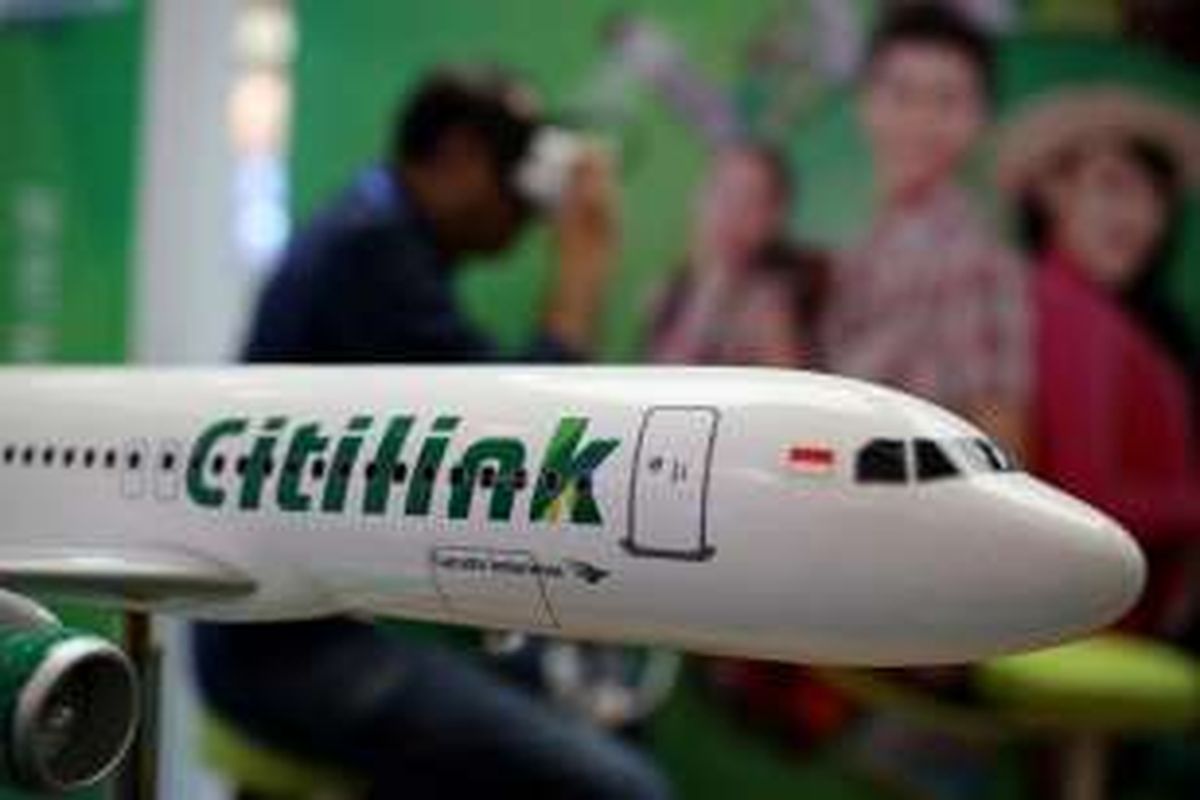 Suasana di sekitar stan Citilink di Kompas Travel Fair di Jakarta Convention Center, Jakarta, Jumat (2/9/2016). penyelenggaraan KTF tahun ini diikuti oleh 12 maskapai penerbangan dan diikuti sebanyak 115 peserta pameran dan akan berlangsung pada 2-4 September 2016.