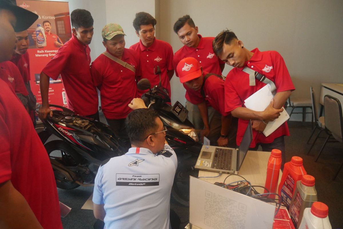 Program Mechanic Training & Contest 2023 menyaring mekanik terbaik dari berbagai daerah di Indonesia.