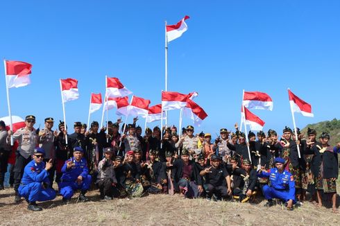 Bendera Merah Putih Berkibar di Pulau Sepatang, Pulau Terluar di Provinsi NTB