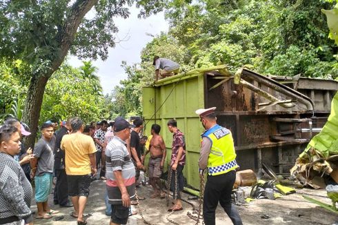 Tabrakan Beruntun 5 Mobil di Jalan Lintas Sumatera, Sopir Truk Tewas di TKP