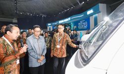 Hadirkan Pameran Futuristik ICON NEXT, PLN Dorong Gaya Hidup Berbasis Listrik Berkelanjutan