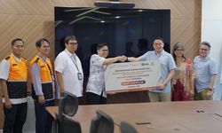 Peduli Korban Bencana Sumatera, Grup Merdeka Salurkan Donasi Rp 977 Juta melalui Baznas RI