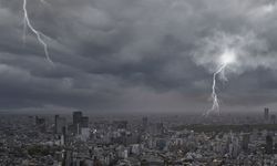 BMKG Imbau Waspadai Cuaca Ekstrem Selama Natal 2025 dan Tahun Baru 2026