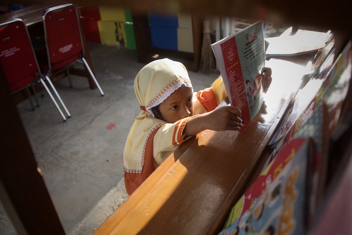 Minat baca anak.