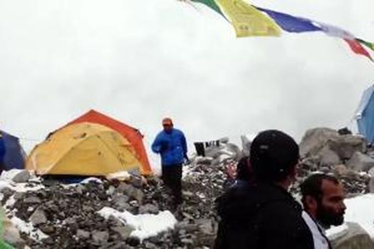 Video longsor Gunung Everestyang diunggah oleh Jost Kobusch di situs YouTube, Sabtu (26/4/2015).