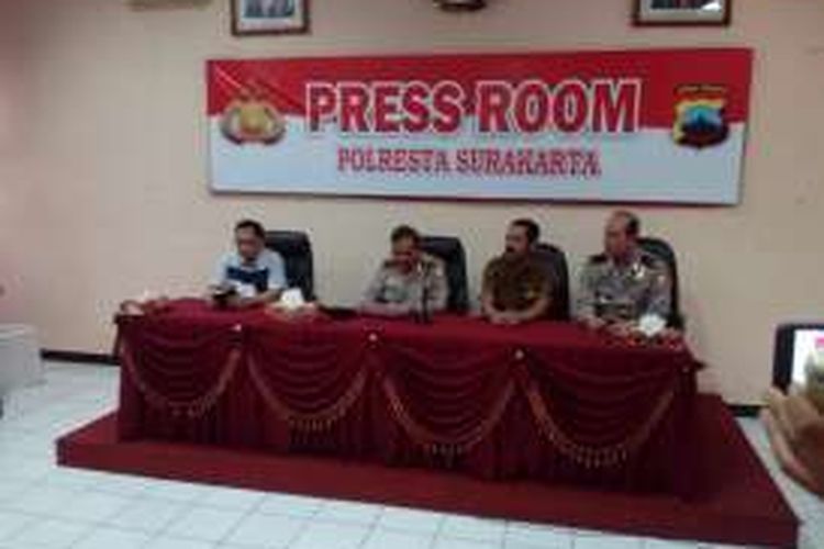 jumpa pers kapolri di solo