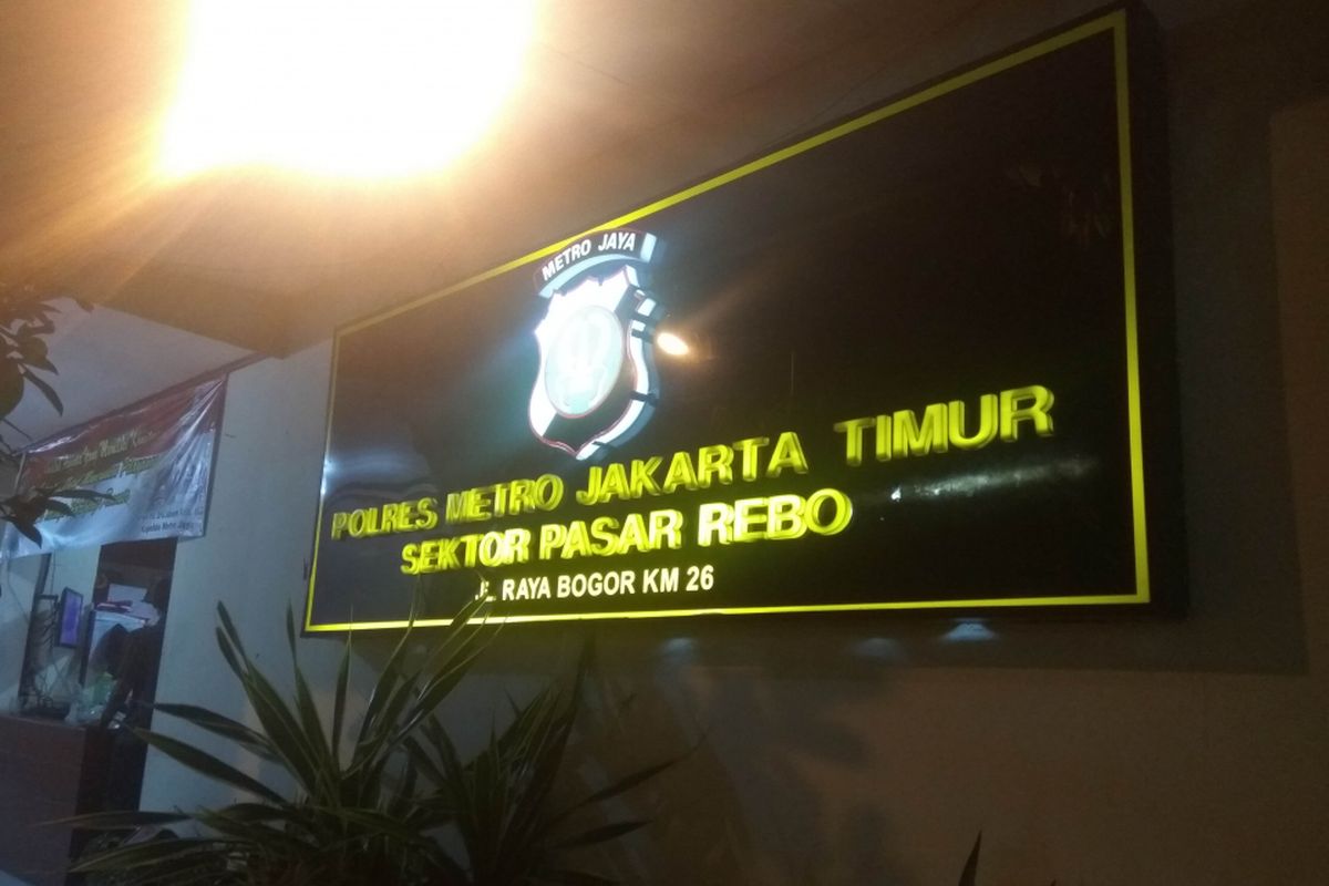 Polsek Pasar Rebo, Jakarta Timur, Jumat (12/1/2018).