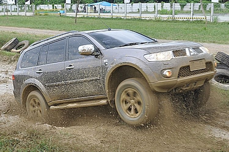 Inspirasi 68+ Modifikasi Mobil Offroad Pajero Sport Paling Terbaru