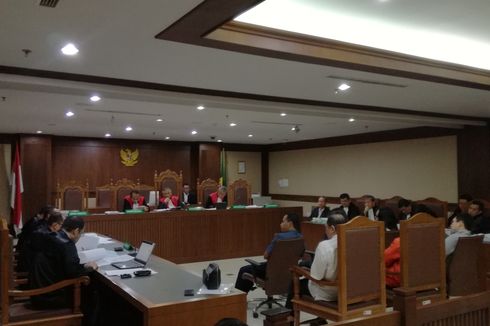 Saksi Akui Antar 345.000 Dollar Singapura ke Eks Dirut PTPN III