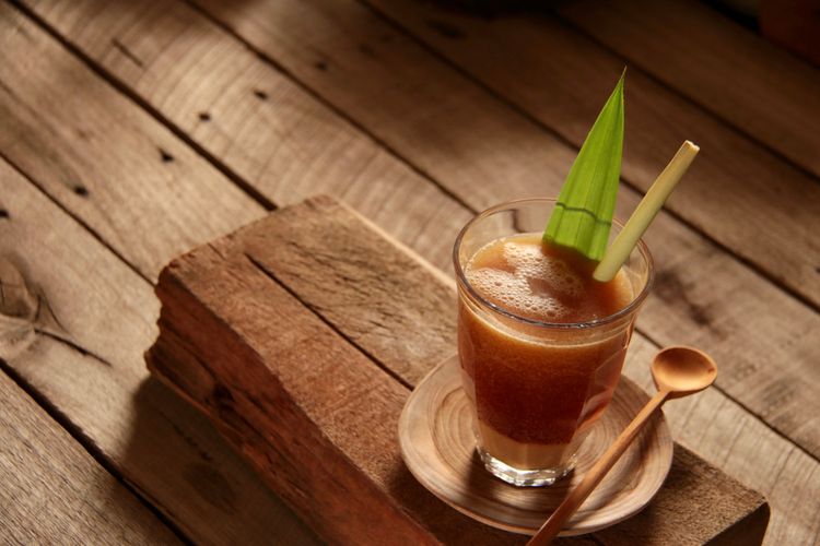 Ilustrasi bandrek, minuman tradisional khas Sunda. 