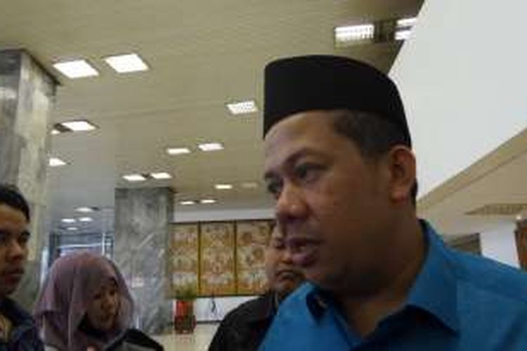 Wakil Ketua DPR RI Fahri Hamzah di Kompleks Parlemen, Senayan, Jakarta, Kamis (19/5/2016)