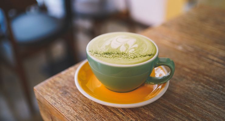 Apakah Kafein dalam Matcha Lebih Tinggi Dibandingkan Kopi?