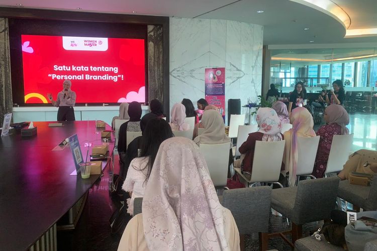 Pelaksanaan WEtheWAW: #WOMENwhoMA5TER Jakarta di Menara Imperium, Jakarta, Minggu (16/11/2025).