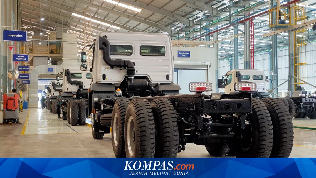 Rupiah Melemah, Daimler Beri Sinyal Kenaikan Harga Suku Cadang