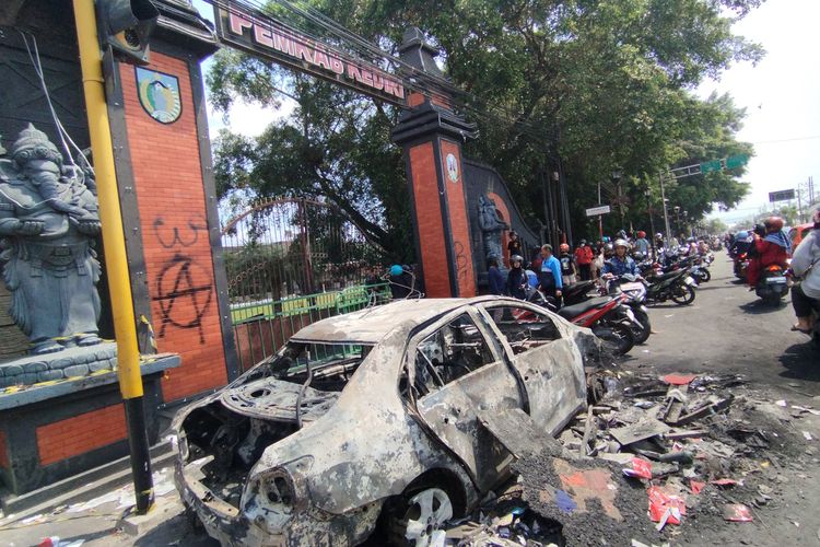 ilustrasi berbuat kerusakan