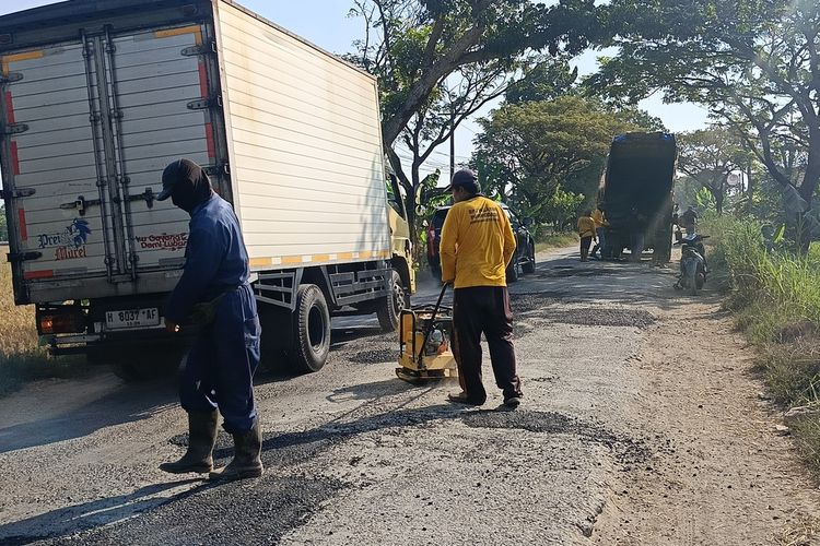 Dollar Naik, DPUPR Jateng Akui Biaya Perbaikan Jalan Ikut Terimbas