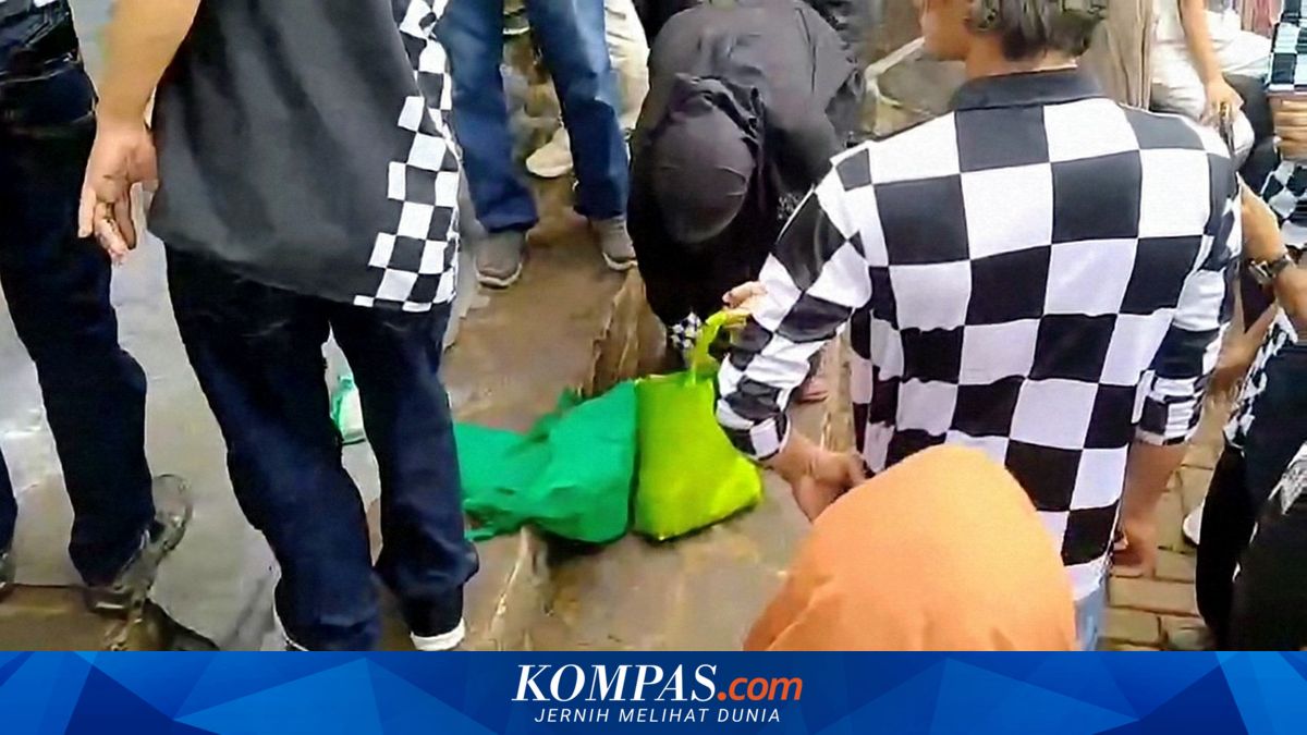 Warga Kecewa Jokowi Batal Datang ke Lampung Timur, Bingkisan Ditolak hingga Kartu Panitia Dilempar