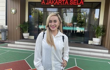 Tangis Bahagia Lia Ladysta Ketika Resmi Bercerai Halaman all ...